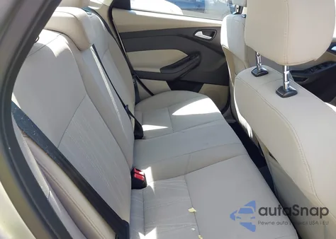 2017 Ford Focus Se from USA, damaged, VIN 1FADP3F27HL240959